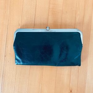 Hobo Lauren Clutch Wallet Forest Green